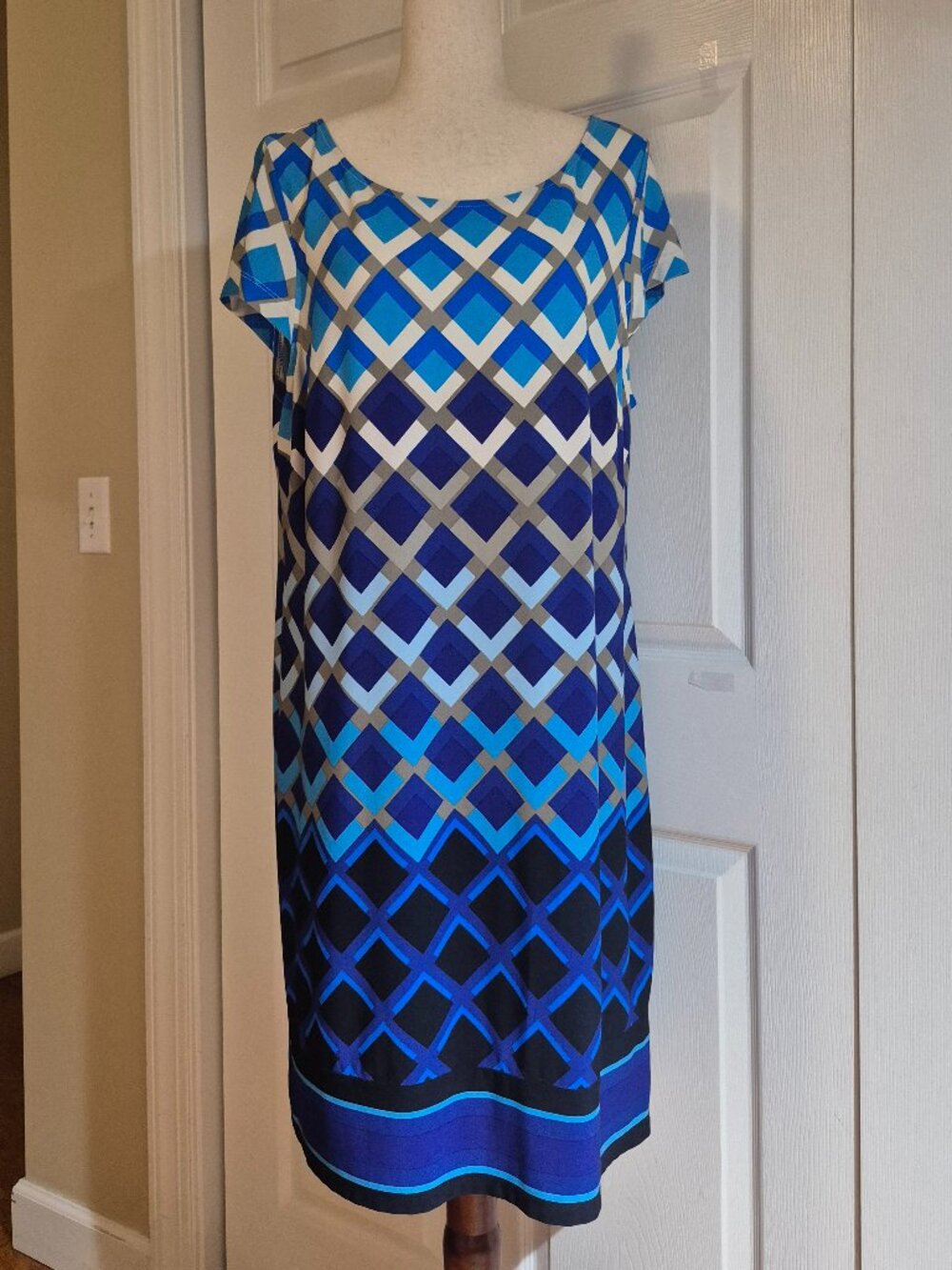 Simple Summer Shift Dress sz XL Blue Geometric Stretch